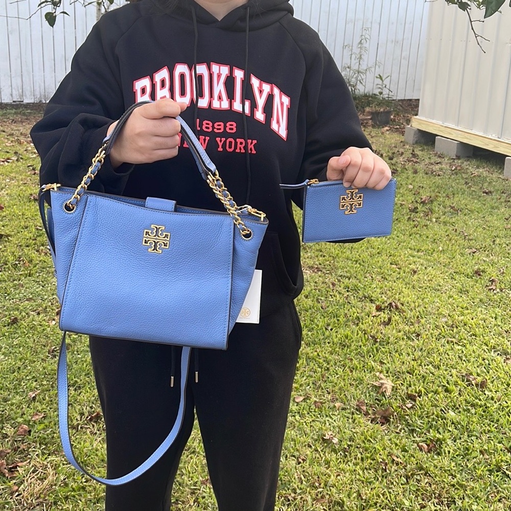 Brand new Tory Burch tote & wallet set - Picture 13 of 13